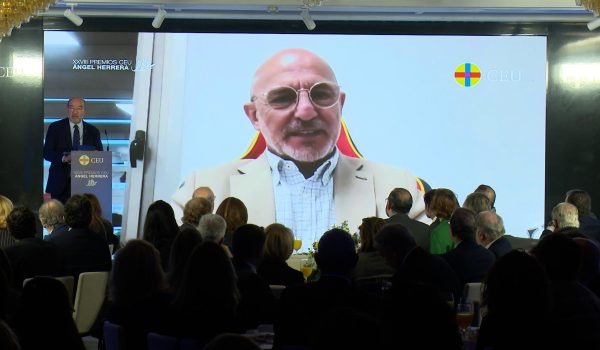Luis de la Fuente logra el premio ‘Ética y Valores’ por liderar desde la humildad