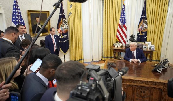 Trump se topa con la Constitución en su ansia por reformar el sistema migratorio
