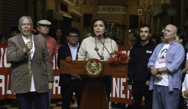 Guatemala anuncia un “refuerzo” institucional para atender a los deportados desde EE.UU.