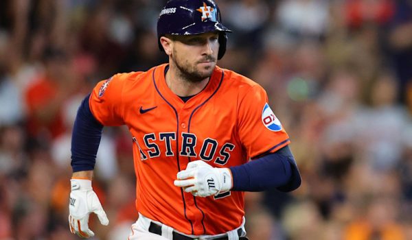 Astros dejan la puerta «entreabierta» para un posible regreso de Alex Bregman