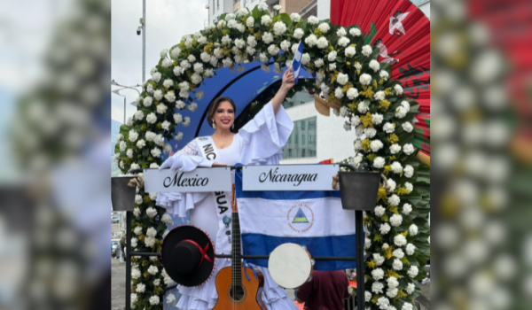 Karla González gana dos premios en concurso de belleza internacional y destaca con su participación