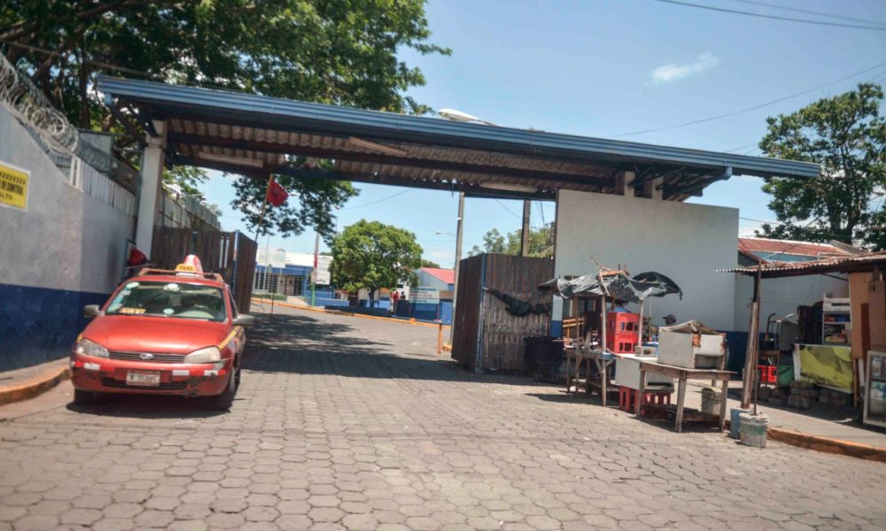 UIna discusión marital desembocó en un parricidio la noche del domingo cuando Raquel Carolina Sieza López, de 36 años le quitó la vida de varias cuchilladas a su pareja Osca Danillo Meza Orozco, de 48 años, expiró en el hospital Allemán Nicaragüense. LA PRENSA/ Archivo