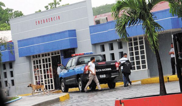 Adolescente es baleada por delincuentes en un barrio de Managua
