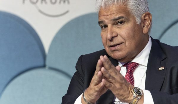 Mulino: «Tenemos el Derecho internacional de nuestra parte» en el Canal de Panamá