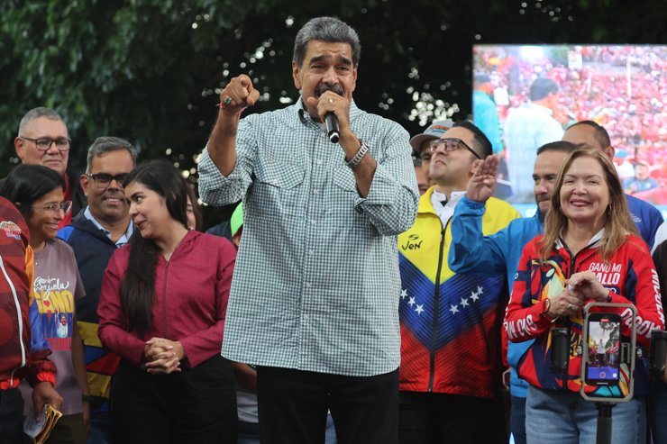 Nicolás Maduro, Delcy Rodríguez