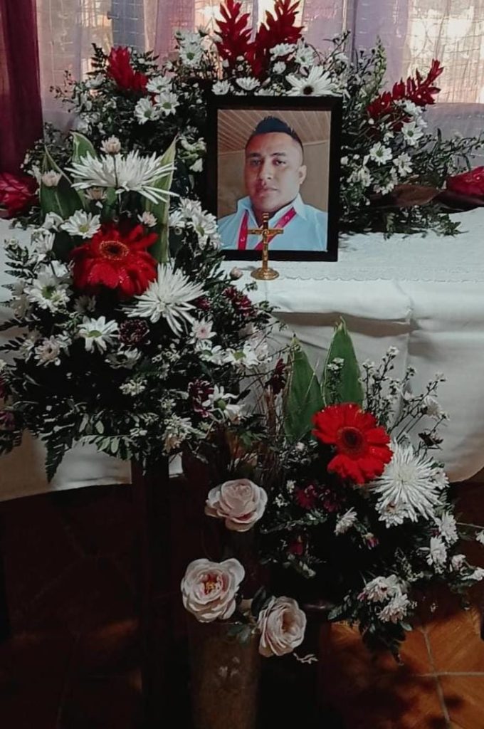 La Famia de Jimmy Ruiz Rivas exige caiga todo el peso de la ley a quin o quiemes lo mataron. LA PRENSA/cORTEWSIA. 