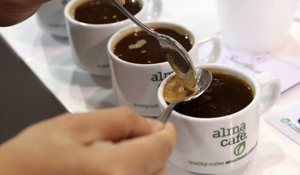 El café por la mañana puede proteger el corazón mejor que tomarlo durante todo el día