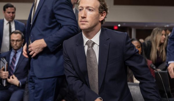 Zuckerberg reorienta Meta y abraza la narrativa sobre libertad de expresión de Trump-Musk