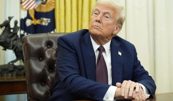 Trump pone en jaque programas que «salvan vidas» en el mundo al congelar ayuda, dicen ONG