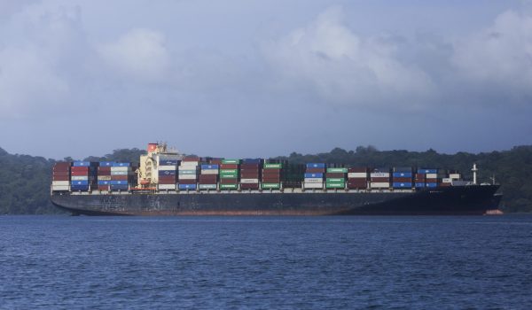 Trump no descarta el uso de la fuerza militar para recuperar el Canal de Panamá