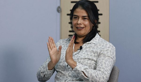 Latinoamérica usa el 48 % de sus ingresos en la deuda pública y solo el 6 % en educación