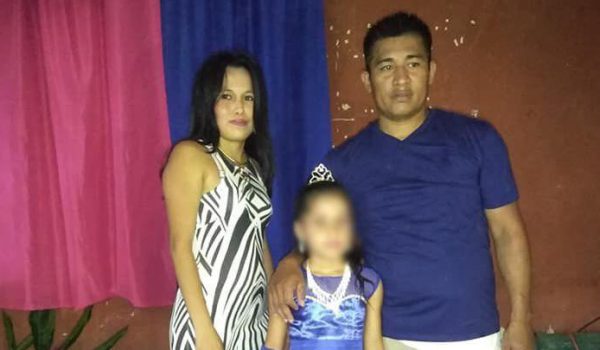 "Se llevaron a mi marido cuando estaba en la iglesia": el arresto de un hondureño que muestra cómo Trump endureció la política migratoria de EE.UU.