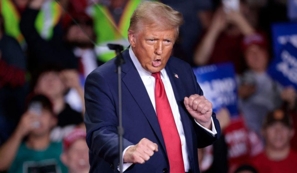 Cómo YMCA, la icónica canción de Village People, se convirtió en un improbable himno de Donald Trump