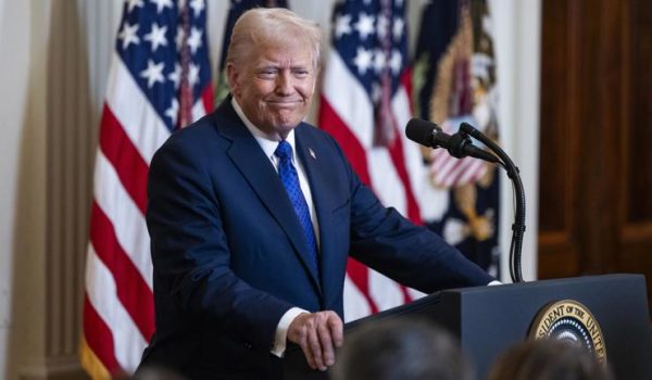trump, camas, migrantes, Guantánamo