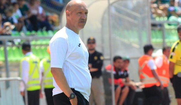 Nicaragua fortalece el cuerpo técnico del Fantasma Figueroa con el asistente de Jorge Sampaoli