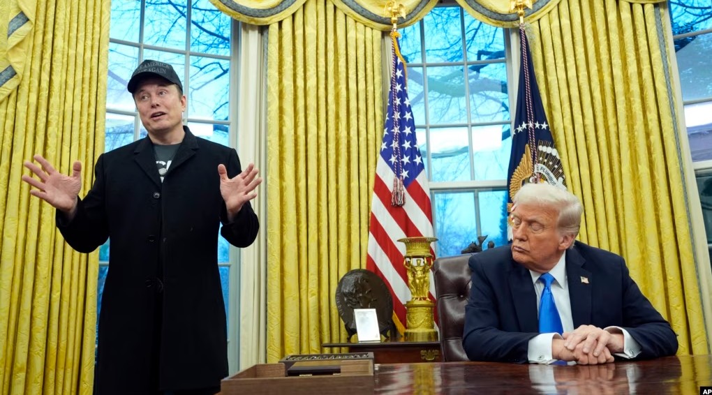 Donald Trump, recortes de personal