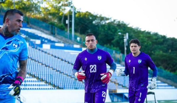 El portero de la Selección Nacional responde a las críticas de cara a la eliminatoria a la Copa Oro