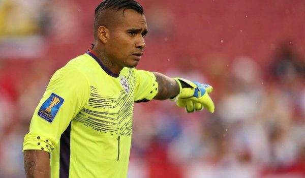 Exseleccionado nacional abandona el retiro para convertirse en el jugador activo más veterano de Liga Primera
