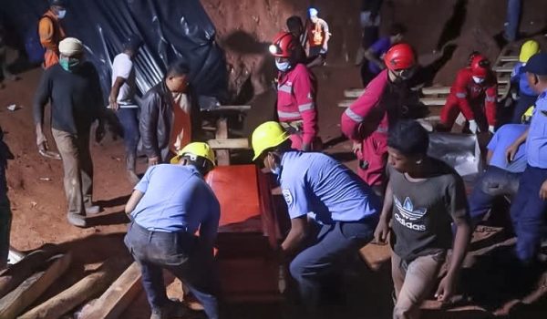 Recuperan cuerpos de jóvenes mineros en Puerto Cabezas