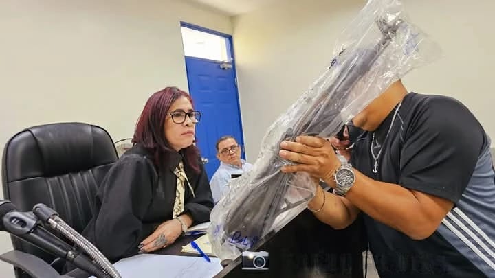 Un oficial de inspecciones ocuales mueerta a la jueza Diana Fiallos el cual fie despojado el policia--