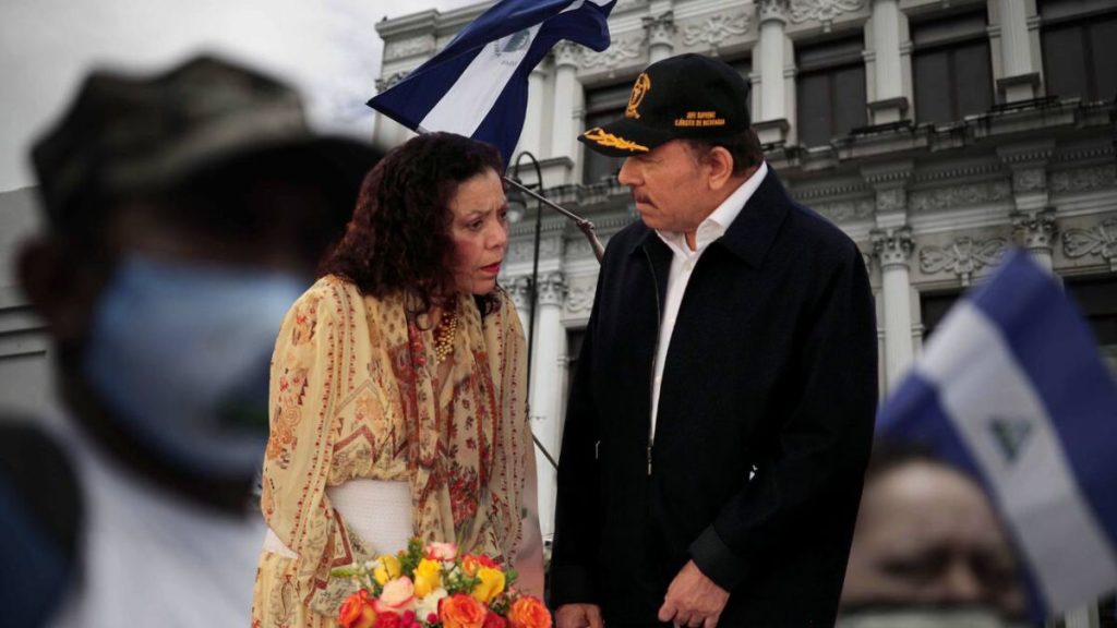 Los abusos de los dictadores Rosario Murillo y Daniel Ortega motivaron la imposición de un nuevo arancel