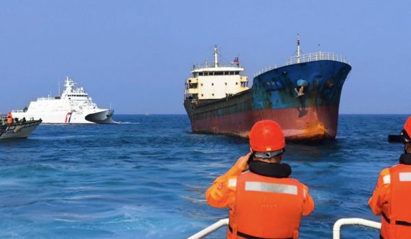taiwan detiene barco chino