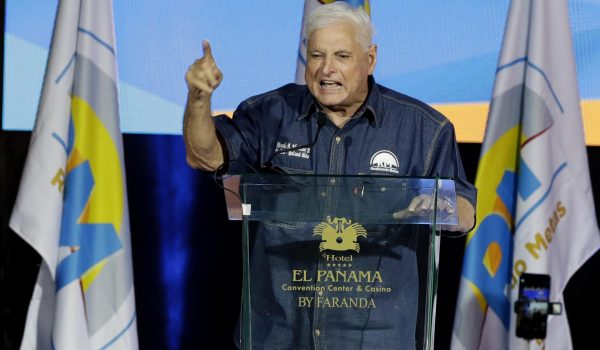 Policía de Panamá rechaza la solicitud para incluir a Martinelli en una alerta de Interpol
