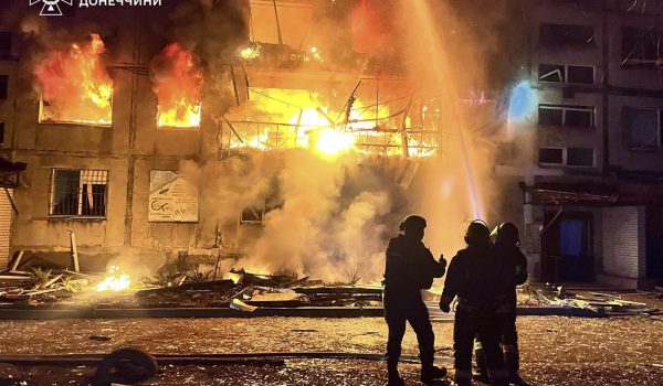 Al menos 11 muertos y 30 heridos en ataque ruso contra Dobropilia, en la región de Donetsk