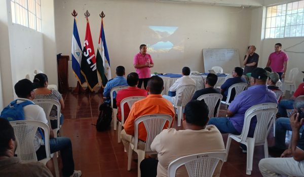 Transportistas bluefileños son capacitados tras incidente con bus chino de la ruta Managua-Bluefields
