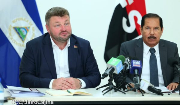 Ortega le ofrece a Bielorrusia proyectos firmados con China, entre ellos, aeropuerto de Punta Huete y puerto de Bluefields