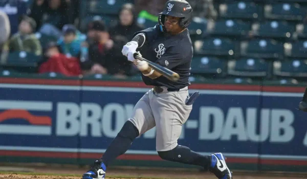 Ismael Munguía y Carlos Rodríguez debutan con gran actuación en AAA