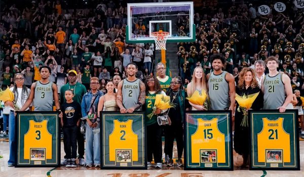 Las nuevas marcas que ha alcanzado Norchad Omier y el motivo por el que fue homenajeado por Baylor