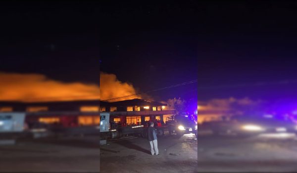 Incendio arrasa con bodegas de recicladora en Managua