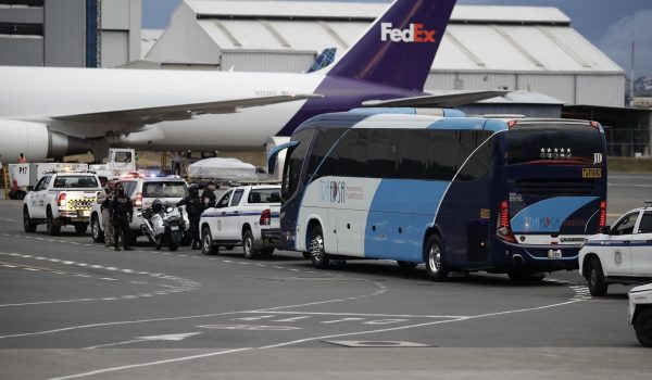 Qué opciones tienen los nicaragüenses que viajaron a EE. UU. con parole y a quienes la dictadura les impida regresar