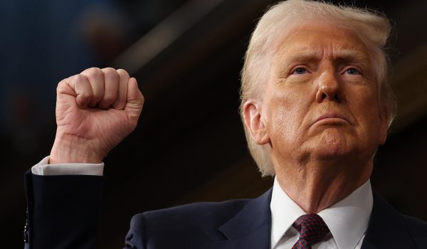 Zelenski dice a Trump que está preparado para sentarse a negociar la paz con Rusia