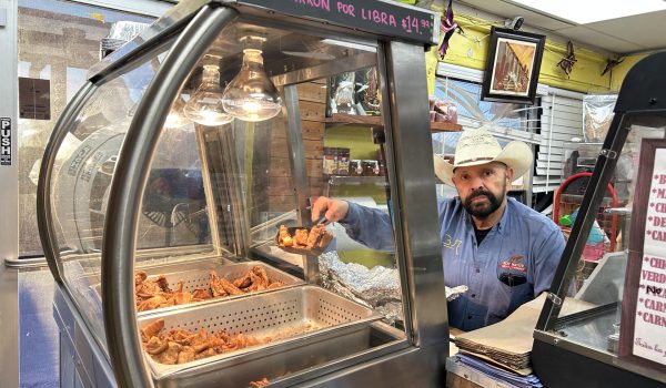 «Visitas» de Inmigración a negocios latinos en EE.UU. espantan a trabajadores y compradores