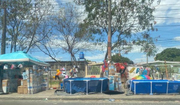 Piscinas plásticas suben de precio, afirman comerciantes de Managua
