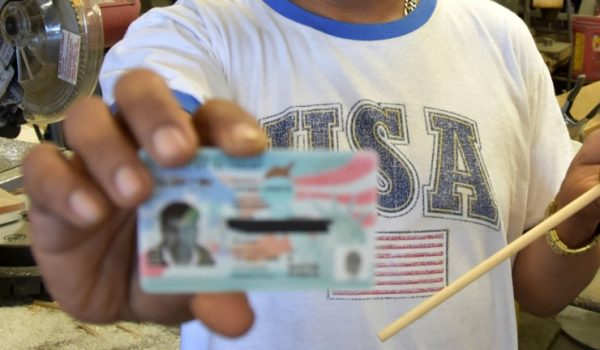 Solicitantes de la «green card» de EE. UU. deberán pedirla en su país de origen