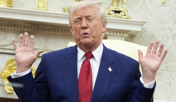 Trump suspende aranceles durante 90 días a países que no tomaron represalias contra EE.UU.