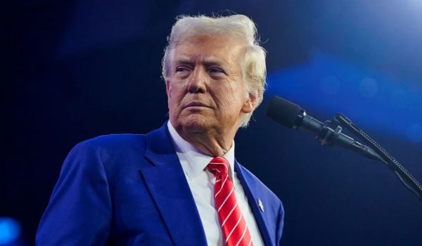 EE.UU. impondría multas de hasta USD 998 diarios a migrantes con orden de deportación