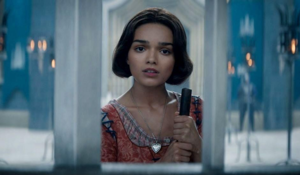 Quién es Rachel Zegler, la protagonista de «Blancanieves» de origen colombiano, y por qué está en el centro de un debate tóxico