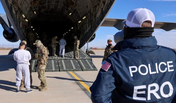 Nicaragüenses detenidos en EE. UU. son trasladados a Guantánamo antes de ser deportados