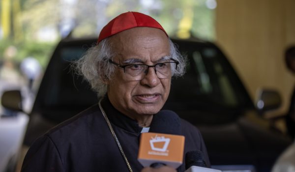 Cardenal Brenes: «Mejor que busquen (papa) por otro lado, estoy tranquilo en Nicaragua»