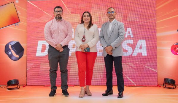 Claro premia a Mamá y Papá con grandes sorpresas 