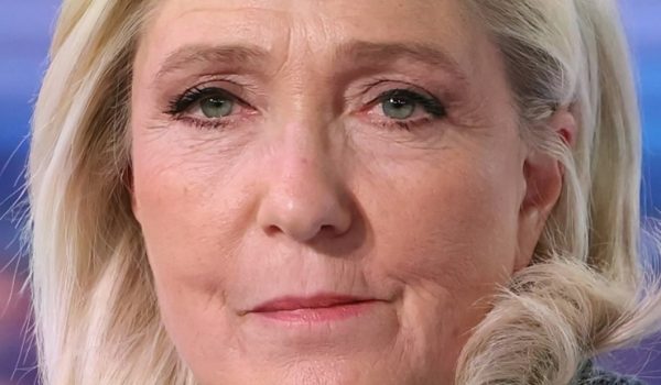 Le Pen acusa al sistema de «lanzar la bomba nuclear» contra ella