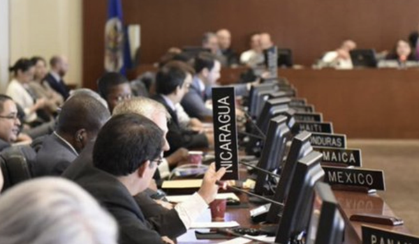 Diálogo con un mandato claro de la OEA 