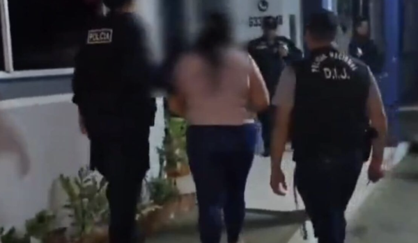 Tres nicaragüenses detenidos en Panamá: dos mujeres por millonario robo de joyas y un hombre por cometer «actos libidinosos»