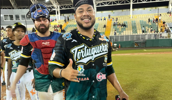 El premio por el que compite Pedro Torres en la Liga Mayor de Panamá