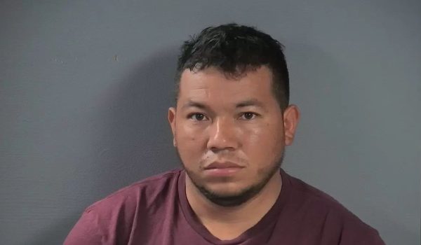 Nicaragüense es acusado en Estados Unidos de engañar a una menor de edad con perfil falso en Facebook