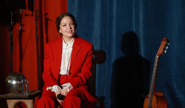 Natalia Lafourcade presenta ‘Cancionera’, una nueva faceta íntima que marca sus 40 años
